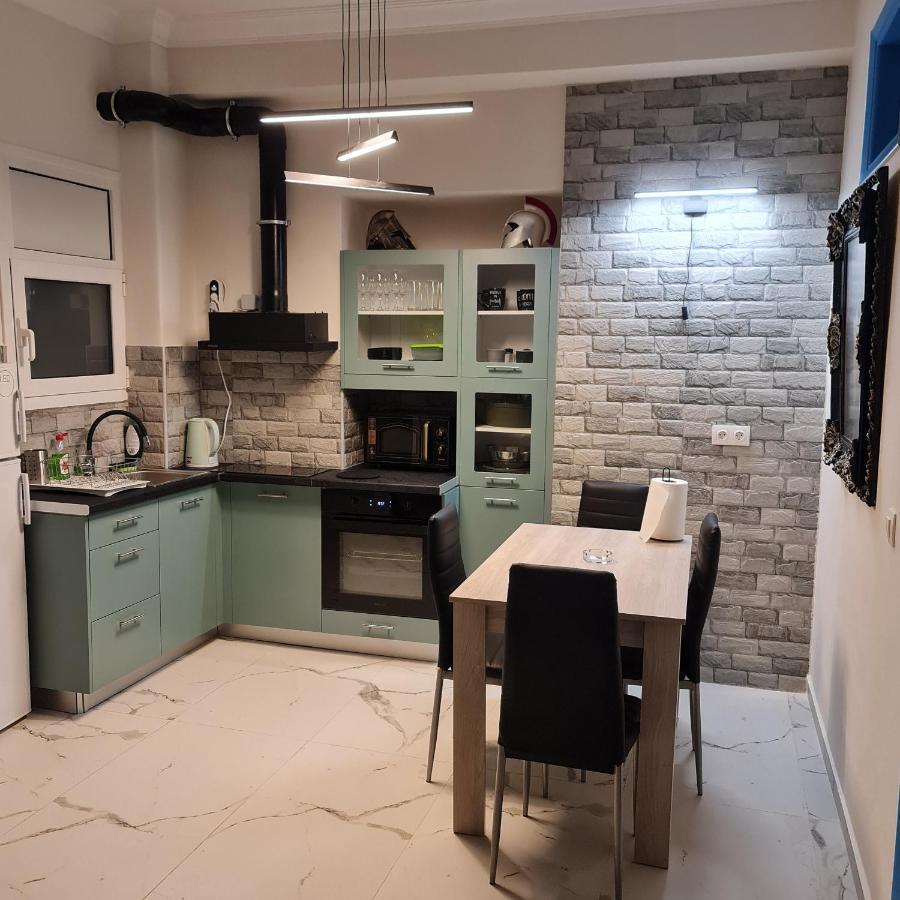 Full Near Kato Patissia Apartment Athens